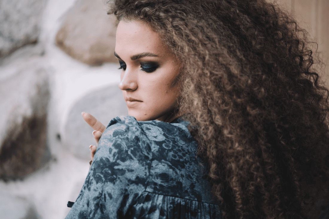 Why More And More People Are Wearing Hair Extensions?